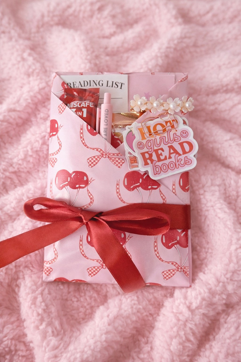🌸 Mother’s Day Blind Date With a Book 🌸